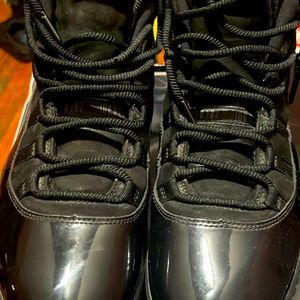 These are Jordan 11 cap and gowns.